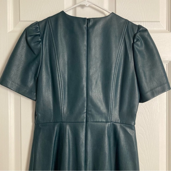 Ann Taylor Green Faux Leather Short Sleeve Dress Fall Christmas Holiday Size 4 - Picture 9 of 16